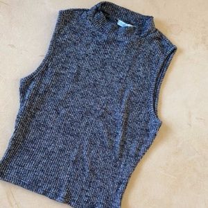 Gray Ribbed Turtleneck Crop Top